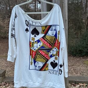 Chic Queen of Spades Graphic White Sweatshirt